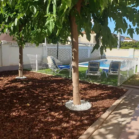 Exclusiva Cerca Del Mar Con Piscina Privada